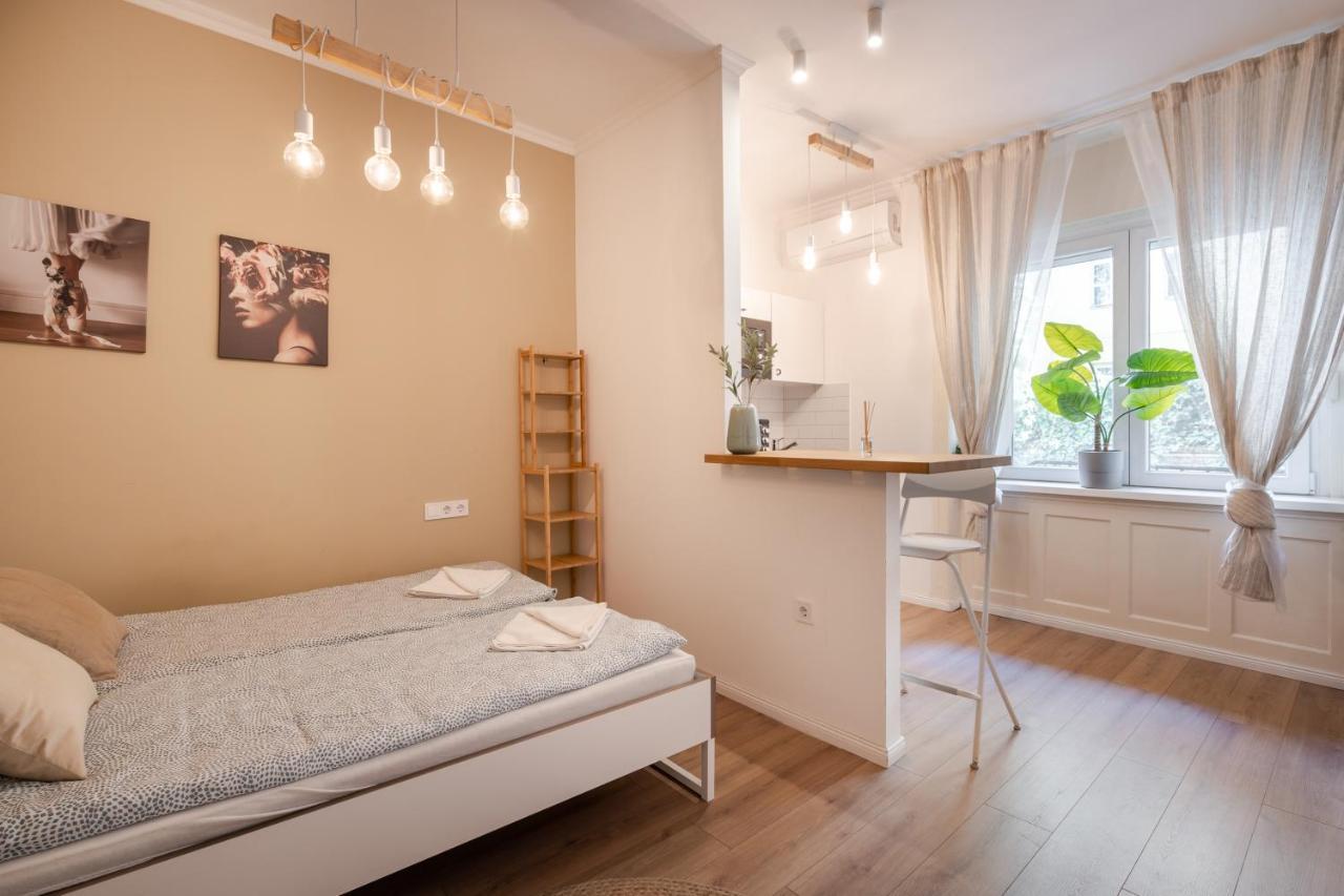 D71 Superior Apartments, Best Location, By Bqa Budapest Exterior photo